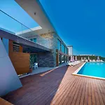 公寓 Single At Adabuku Seba Solemar Site -luxury Utilities Included 博阿齐奇